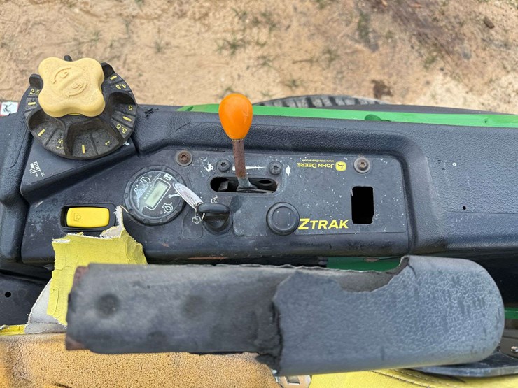2017-john-deere-54-image-13