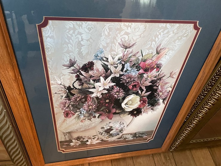 #6253-•-assortment-of-framed-pictures-image-12