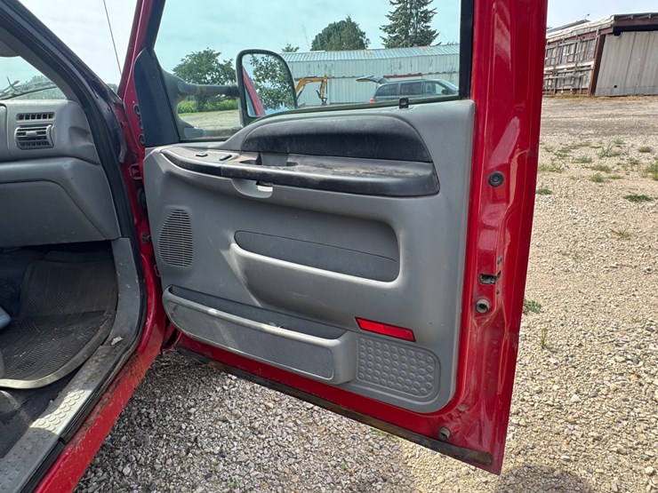 2005-ford-f350-image-56