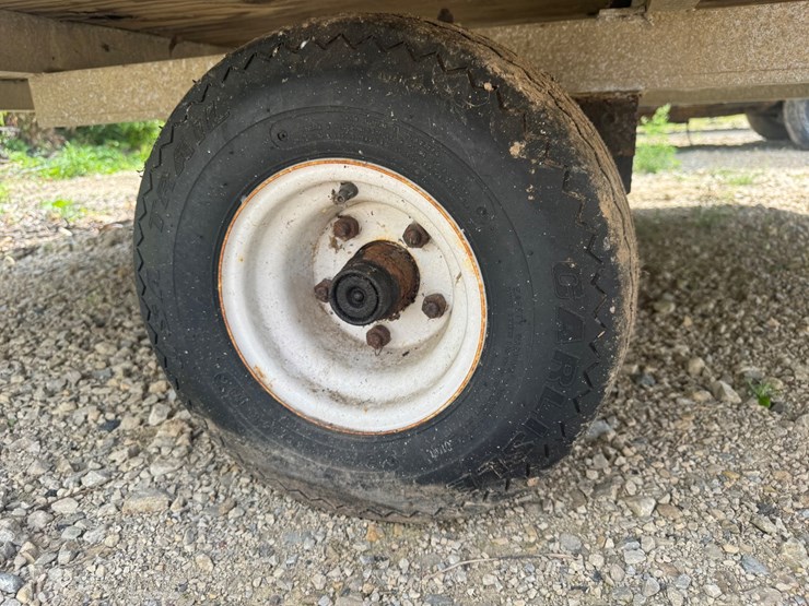 #10515-•-triton-xt-snowmobile-trailer-(located-in-rosendale-wi)-image-21