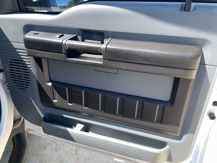 2011-ford-f250-image-17