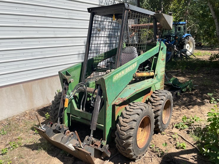 john-deere-125-image-1