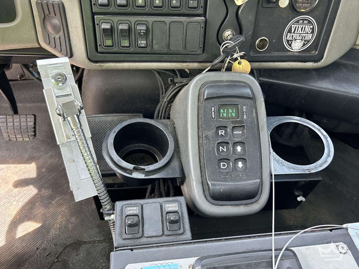 2014-international-durastar-4300-image-15