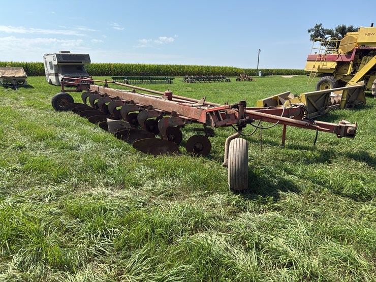 case-7-bottom-molboard-plow-image-5