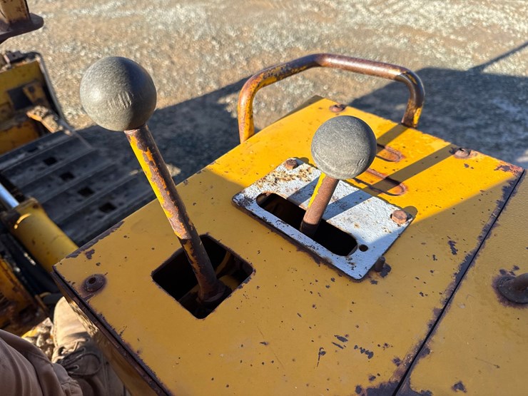 #61478-•-allis-chalmers-652-dozer-image-38