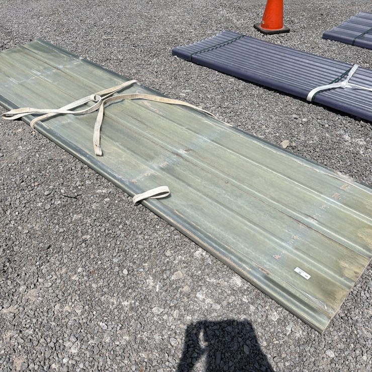 #640 • POLYCARBONATE PANELS