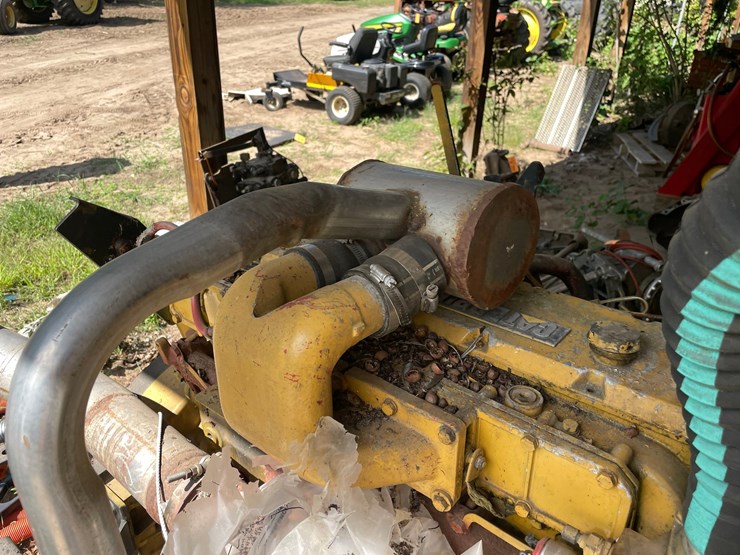 #1686-•-cat-diesel-engine-on-stand-image-18