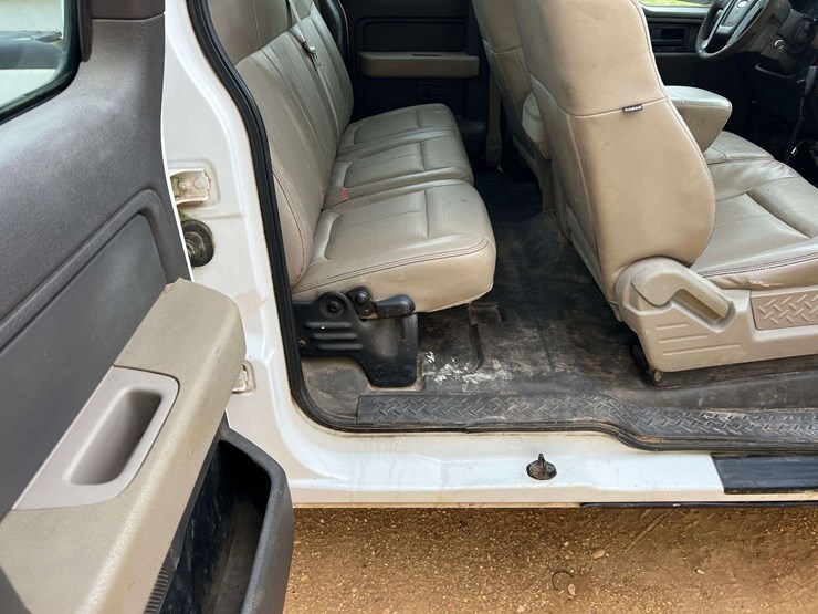 2010-ford-f150-image-35