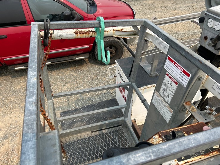 2019-ford-f550-image-30