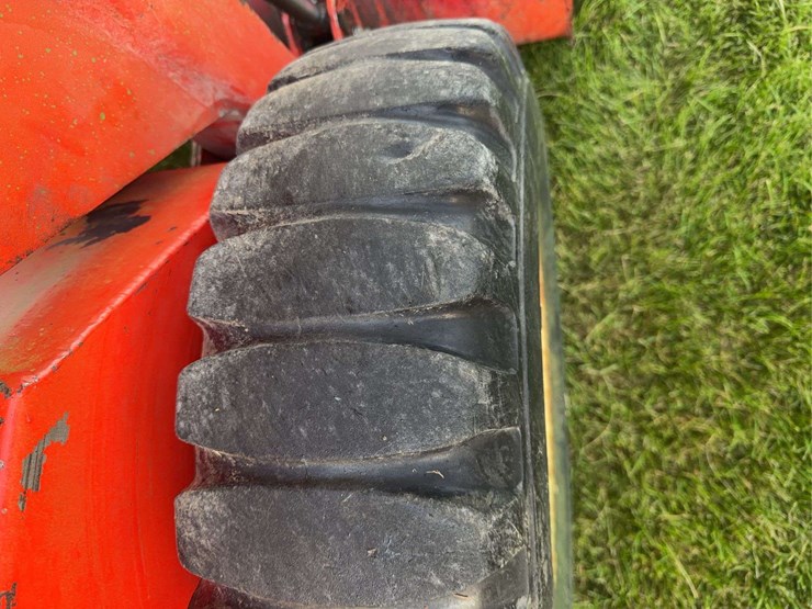gehl-l3030-skid-steer-image-16