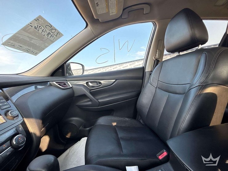 2015-nissan-rogue-image-15