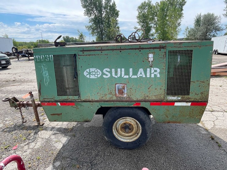 #10537-•-sullair-portable-air-compressor-image-15