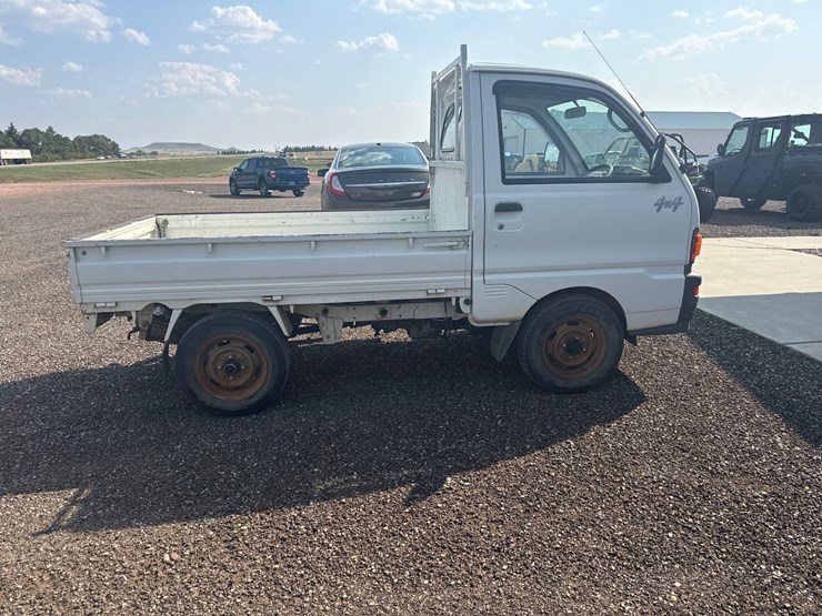 1997-mitsubishi-multi-purpose-vehicle-image-6
