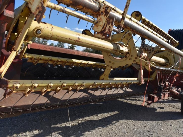 new-holland-495-image-3