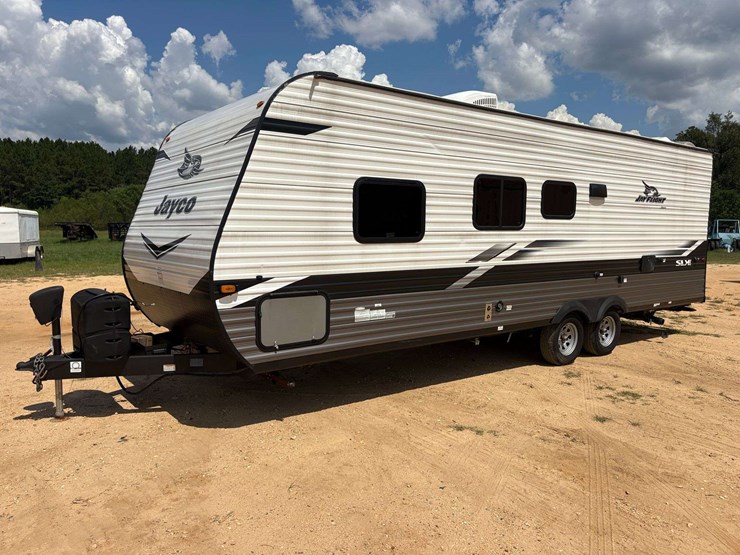 2022-jayco-"jayflight"-bumper-pull-travel-trailer-image-1