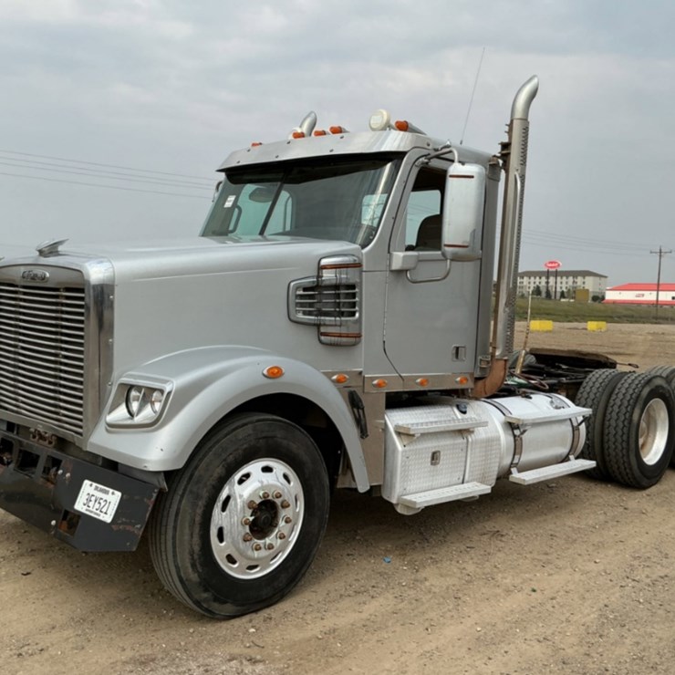 2012 FREIGHTLINER CORONADO 122 SD