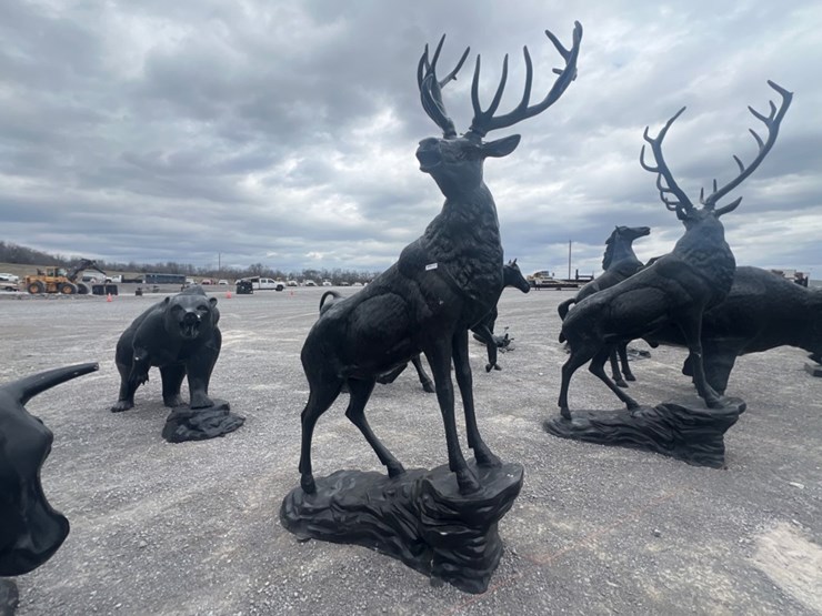 #403-•-majestic-elk-statue-image-2