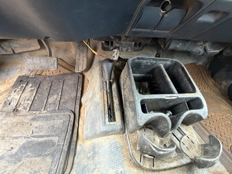 1997-chevrolet-3500-image-23