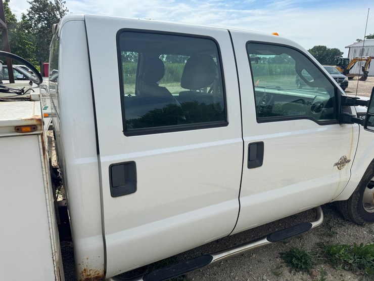 2012-ford-f350-image-22