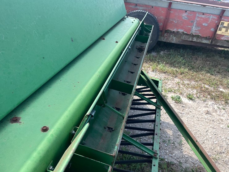 john-deere-450-image-13