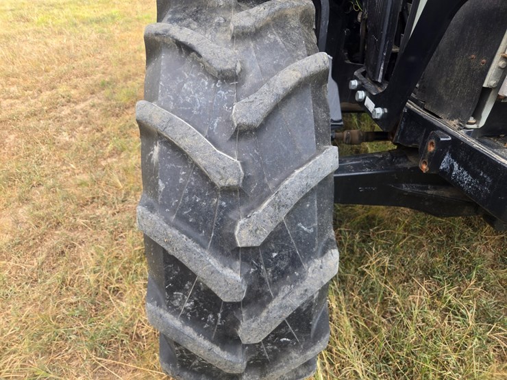 #26371-•-case-farmall-115u-tractor-image-80