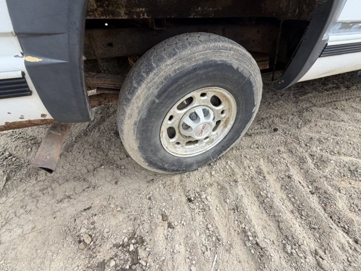 1997-chevrolet-3500-image-13