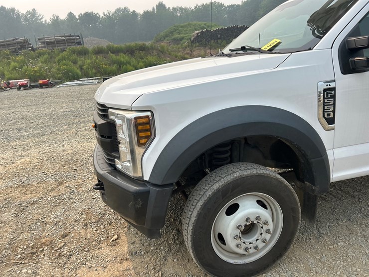 2019-ford-f550-image-12