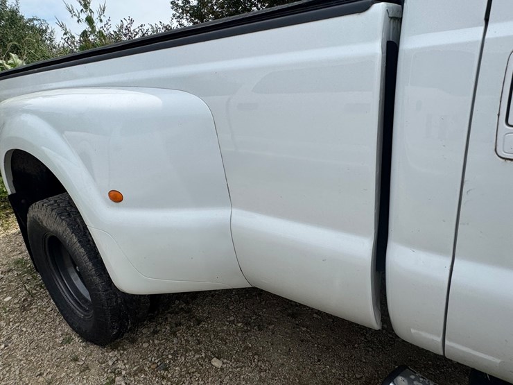 2008-ford-f350-image-23