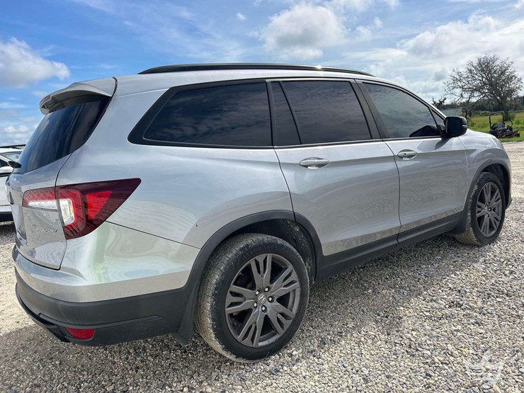 2022-honda-pilot-image-3