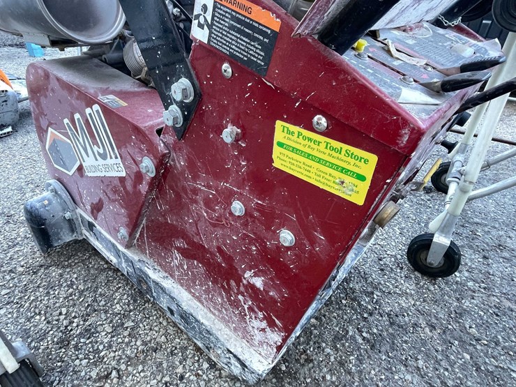 #9135-•-propane-powered-concrete-saw-(03)-image-4