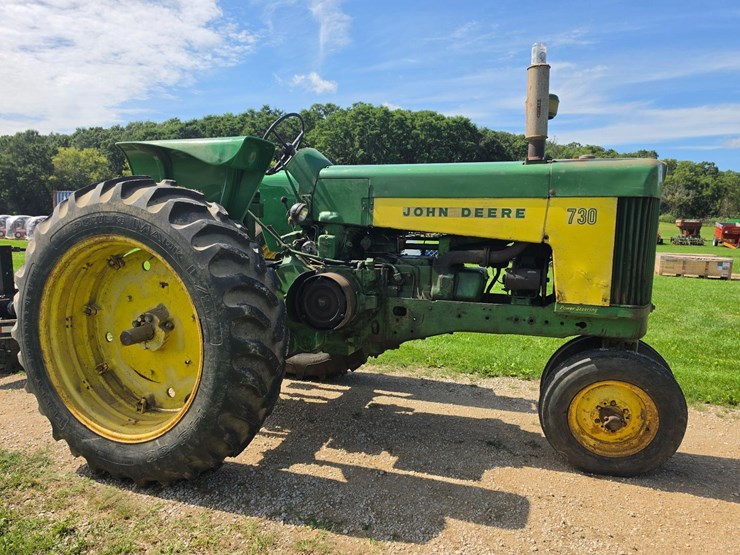 john-deere-730-image-3