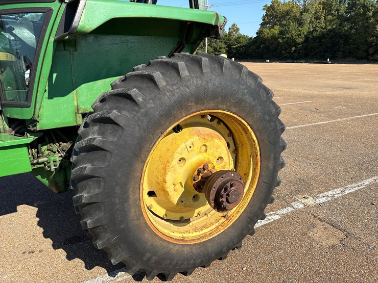 john-deere-4630-image-14