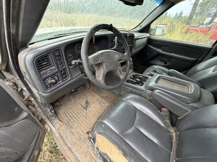 2005-chevrolet-silverado-2500-image-9