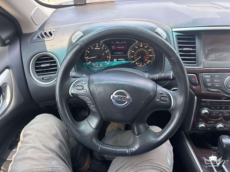 2015-nissan-pathfinder-image-18