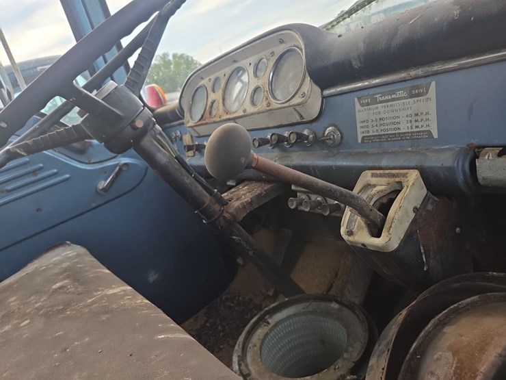 ford-800-image-27