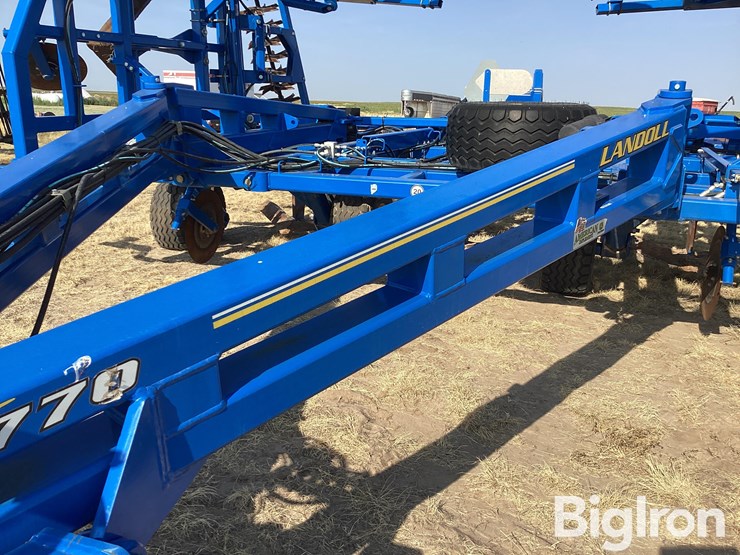 2023-landoll-1770-40-image-15