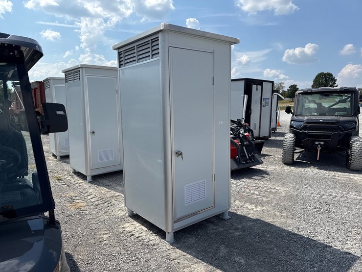 #185-•-portable-restroom-image-2