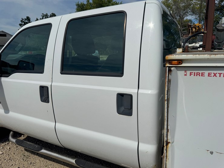2012-ford-f350-image-42