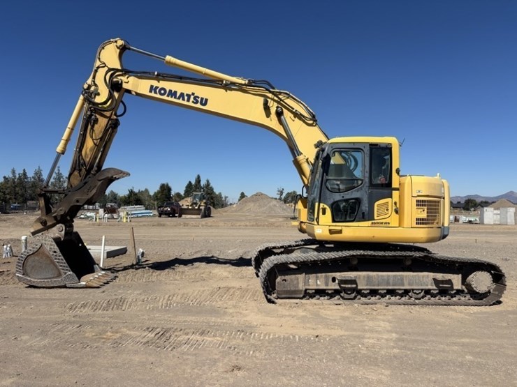 2013-komatsu-pc228us-lc-8-image-2