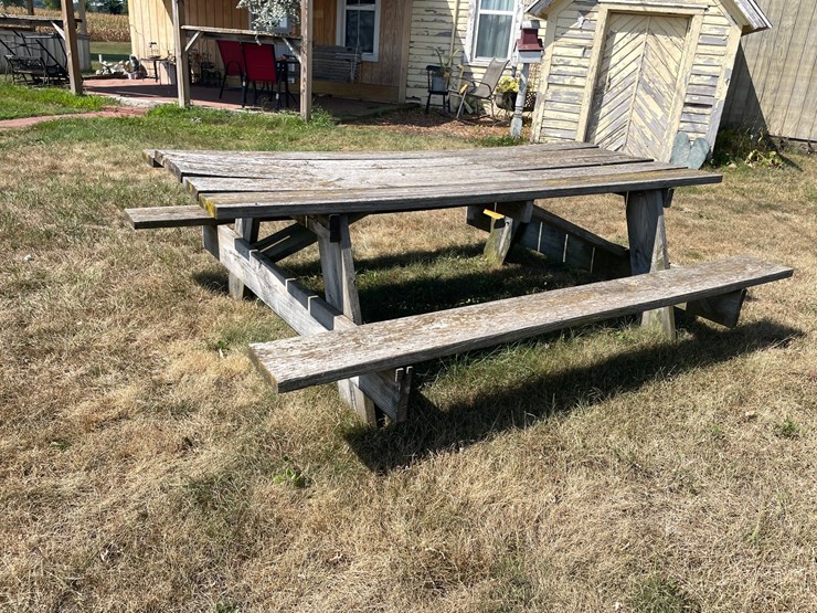 #6238-•-wooden-picnic-table-image-7