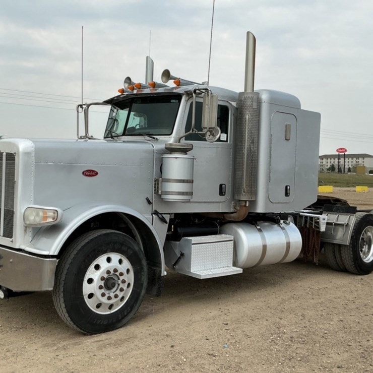 2012 PETERBILT 388