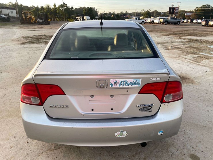2007-honda-civic-hybrid-4-door-sedan-(108,750-miles)-image-6