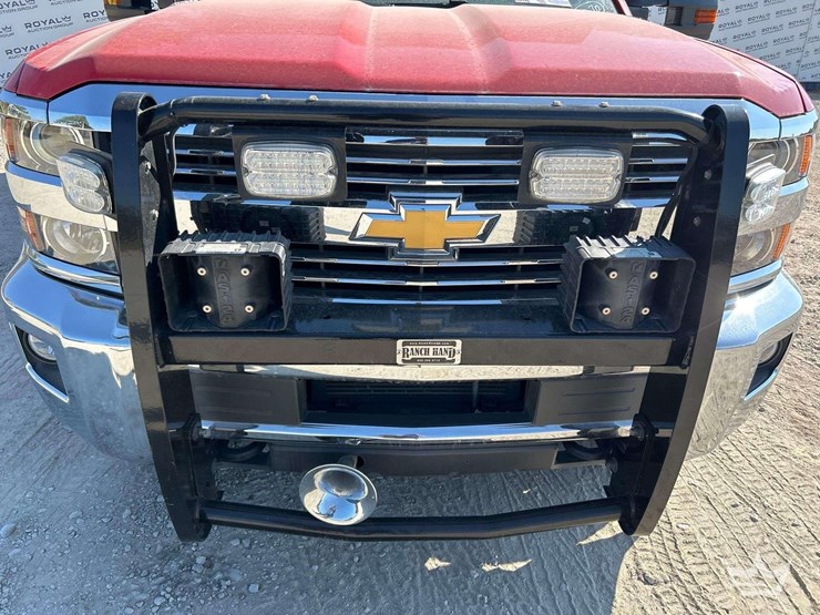 2016-chevrolet-c3500-image-38