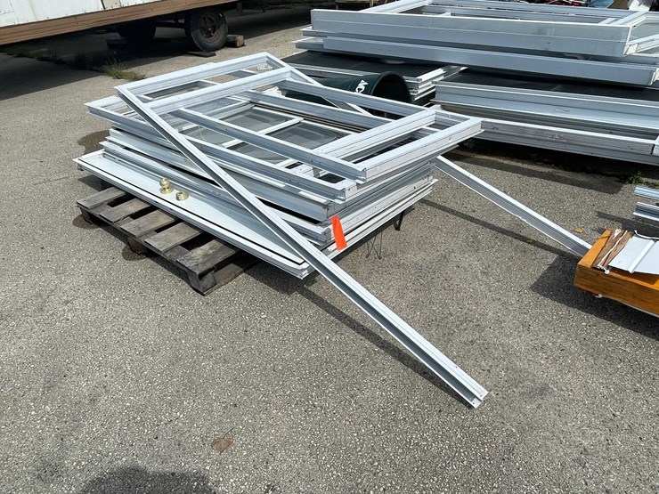 #10550-•-(3)-pallets-of-windows-and-accessories-image-6
