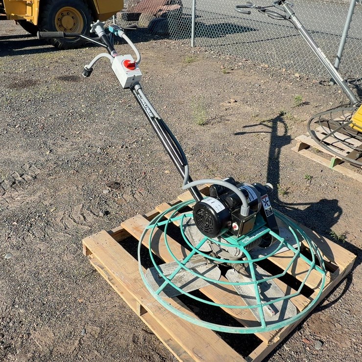 MQ WHITEMAN ELECTRIC CONCRETE FINISHER