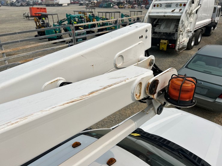 2019-ford-f550-image-36