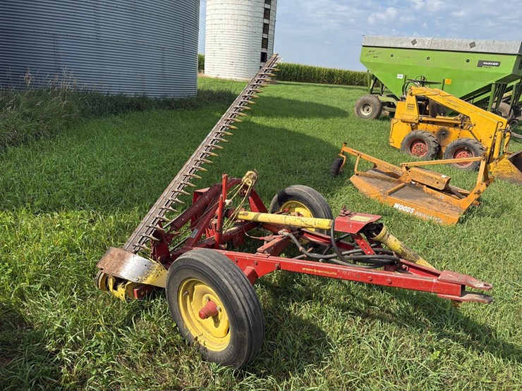 new-holland-456-image-1