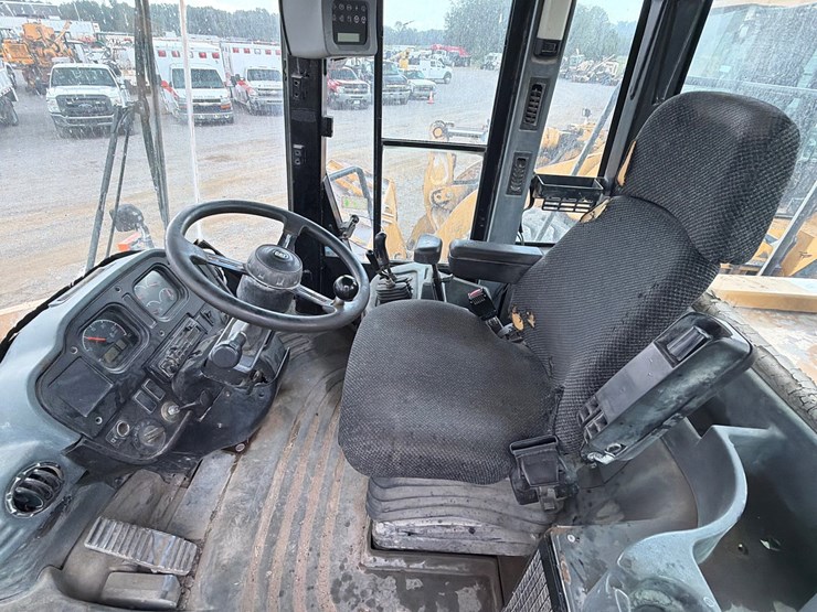2004-caterpillar-972g-image-15