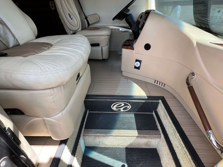 2016-entegra-coach-aspire-44b-mountain-master-luxury-diesel-pusher-motorhome-(51,192-miles)-image-96