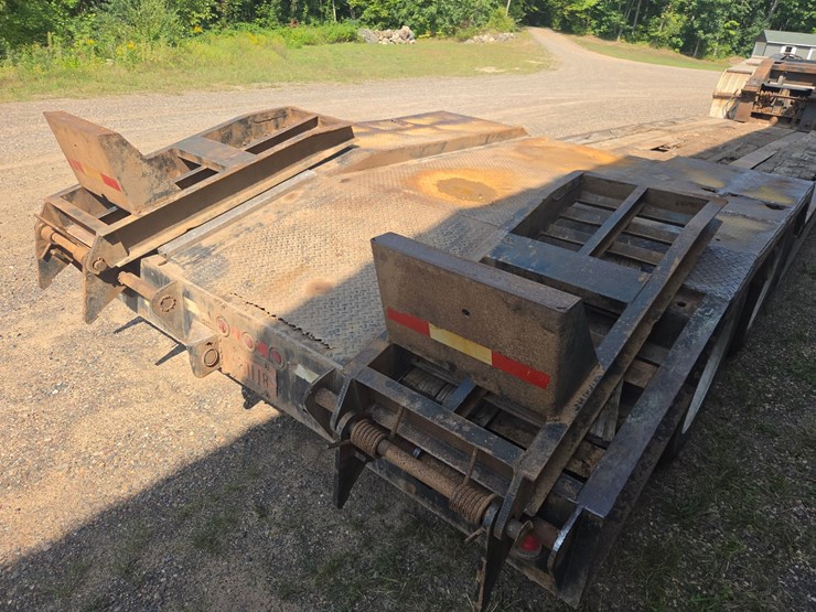 #2948-•-2005-eager-beaver-35gsl-lowboy-trailer-image-28
